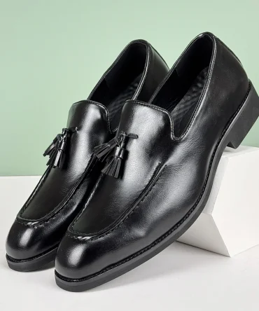 Fashion Men Formal Leather Shoes British Tassels Loafers Pointed Toe Dress Non-Slip Business Casual Red Wedding Office Shoes