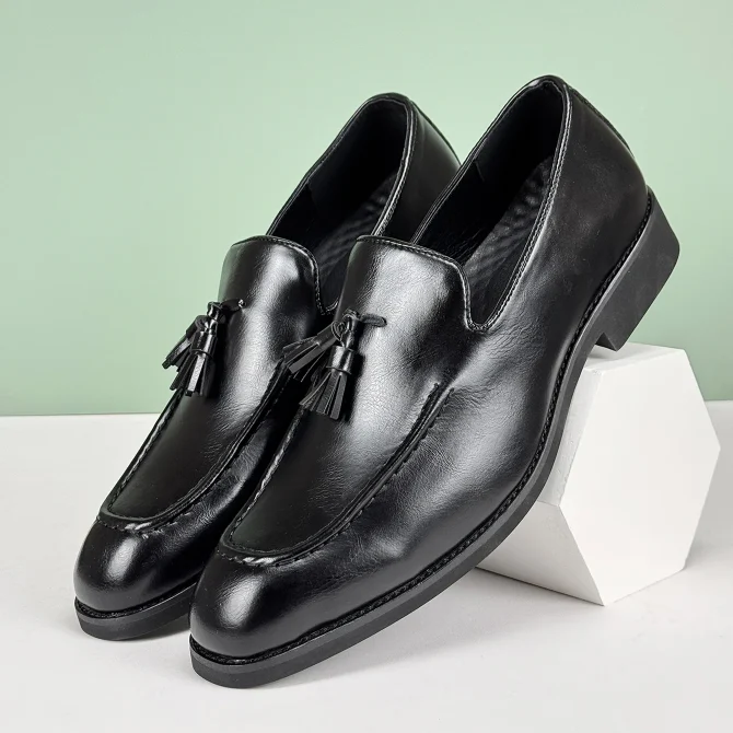 Fashion Men Formal Leather Shoes British Tassels Loafers Pointed Toe Dress Non-Slip Business Casual Red Wedding Office Shoes