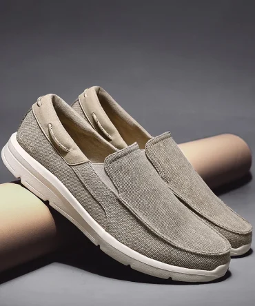 New Summer Breathable Canvas Shoes Men Loafers Slip On Sneakers Fashion Casual Men Shoes Lightweight Flats