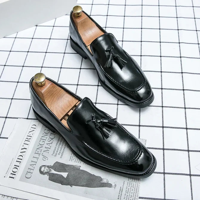 Fashion Men Formal Leather Shoes British Tassels Loafers Pointed Toe Dress Non-Slip Business Casual Red Wedding Office Shoes - Image 2